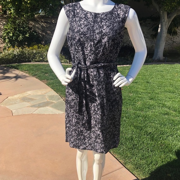 BANANA REPUBLIC SLEEVELESS DRESS 6 - Picture 2 of 15